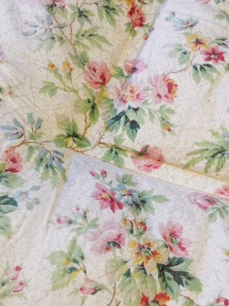 GORGEOUS VINTAGE SINGLE EIDERDOWN QUILT Carousel 1