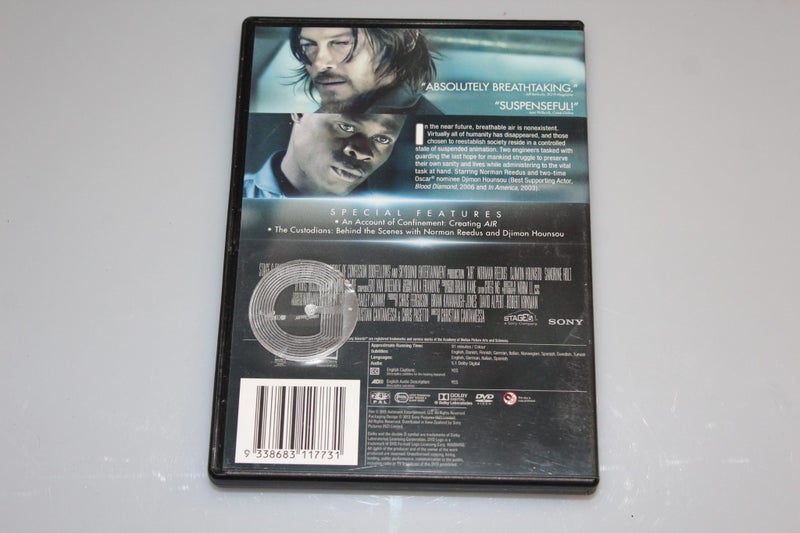 Air (DVD) – Norman Reedus & Djimon Hounsou Carousel 2