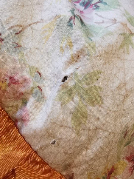 GORGEOUS VINTAGE SINGLE EIDERDOWN QUILT Carousel 6