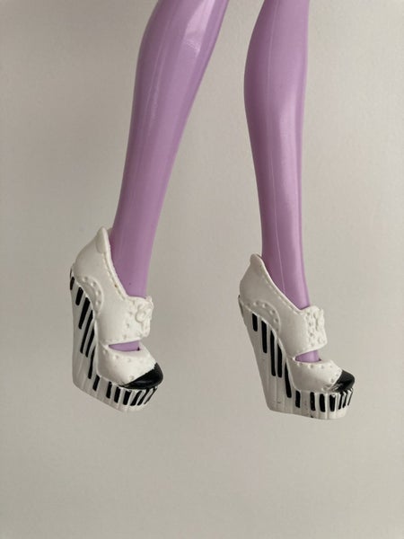 Monster High Dance Class Operetta Carousel 5