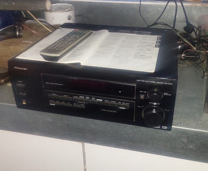 Pioneer multi-channel Receiver/ AMP VSX-D512 100watt Carousel 2