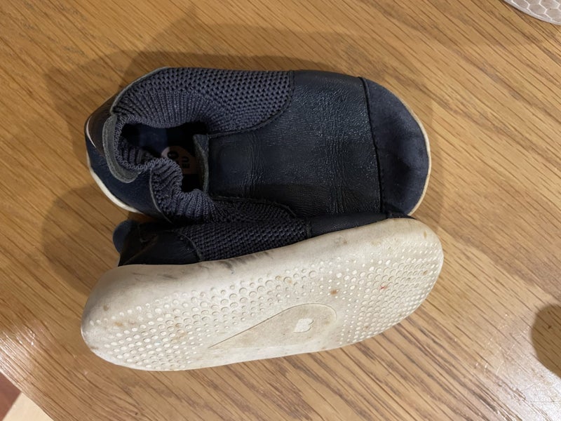 Toddler shoe bundle - size 20 Carousel 9