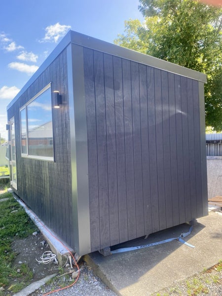 Portable Cabin 6m x 2.5m Carousel 2