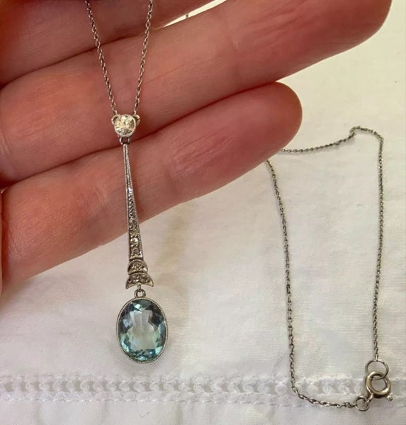 A Beautiful Art Deco Platinum & 18CT Aquamarine & Old Cut Diamond Necklace Carousel 11