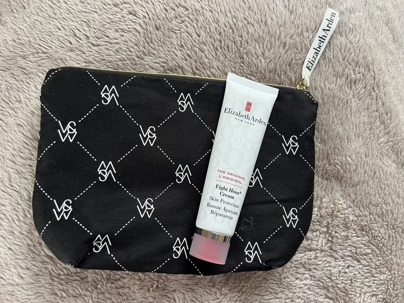 Elizabeth Arden Eight Hour Cream Skin Protectant + Cosmetic bag Carousel 1