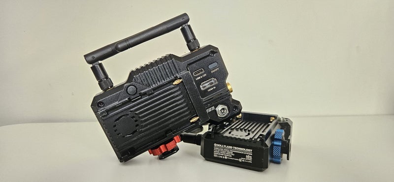 Hollyland Mars 400S Pro Wireless Video Transmission Carousel 3