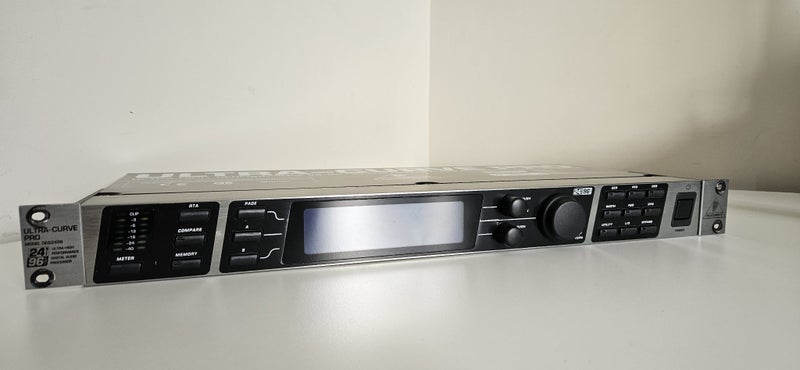 Behringer Ultra Curve Pro DEQ2496 Carousel 1