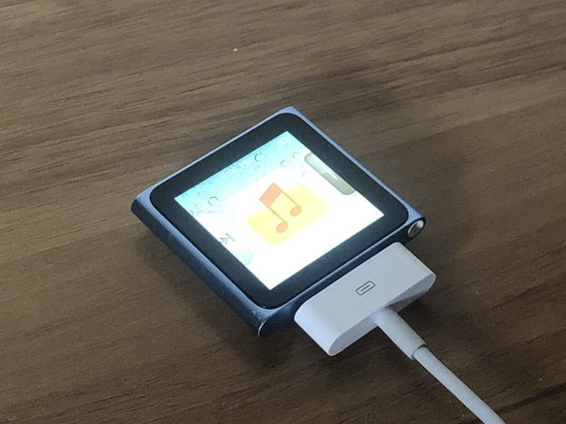 iPod Nano // Blue // Ready to Send // Warranty Carousel 1