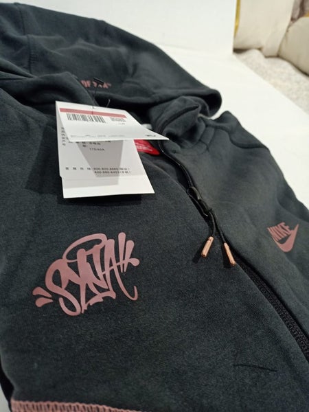 Nike Syna Tracksuit | Size L | Brand New Carousel 2