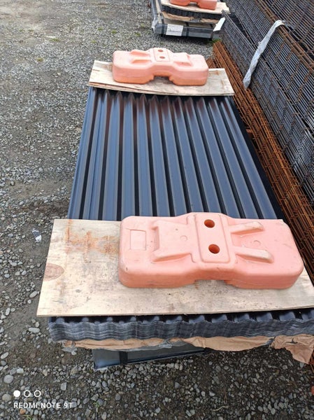 New Black (Ebony) 2.4m Corrugated Iron Roofing Carousel 1