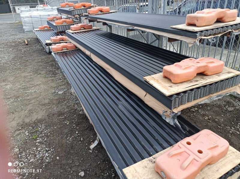 New Black (Ebony) 4.6m Corrugated Iron Roofing Carousel 1
