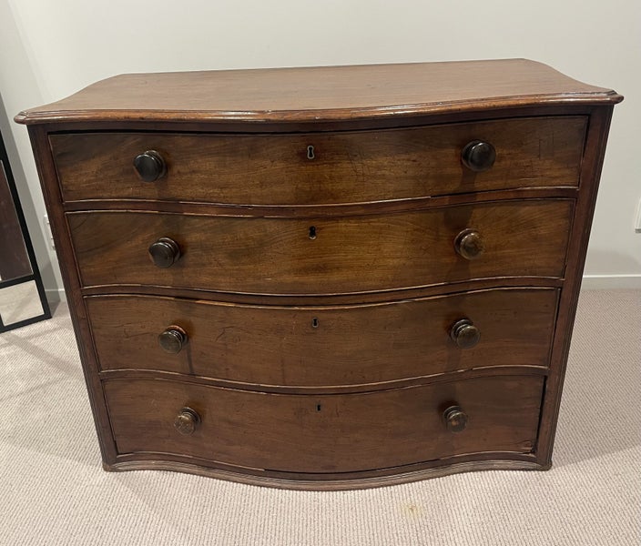 Antique chest of drawers63615258538755111