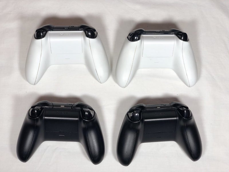 Xbox One X w/ Controllers Carousel 9