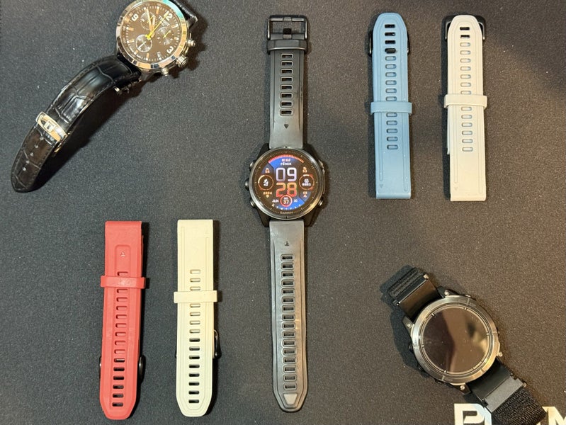 Garmin Fenix 8 Carousel 1