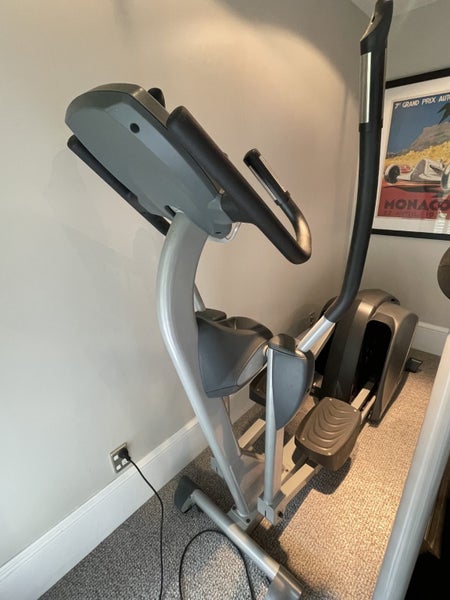 Cross trainer Nautilus NE 3000 Elliptical Carousel 3
