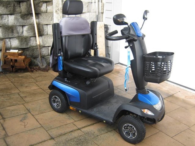 Mobility scooter Carousel 1