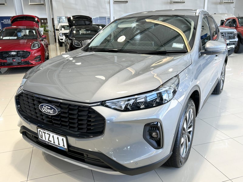 2024 Ford Escape Titanium 2.5 HYBRID64647502590210112