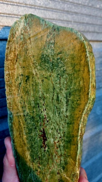Greenstone slab Carousel 2