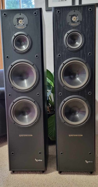 Infinity Reference 60 Floor Standing Speakers Carousel 2
