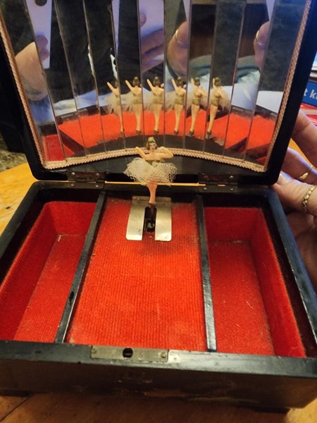 Japanese jewellery box Carousel 4