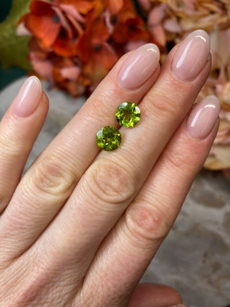 $1 RES ~ $1498 Buy Now * 4.56ct Peridot Pair VVS Clarity Carousel 2