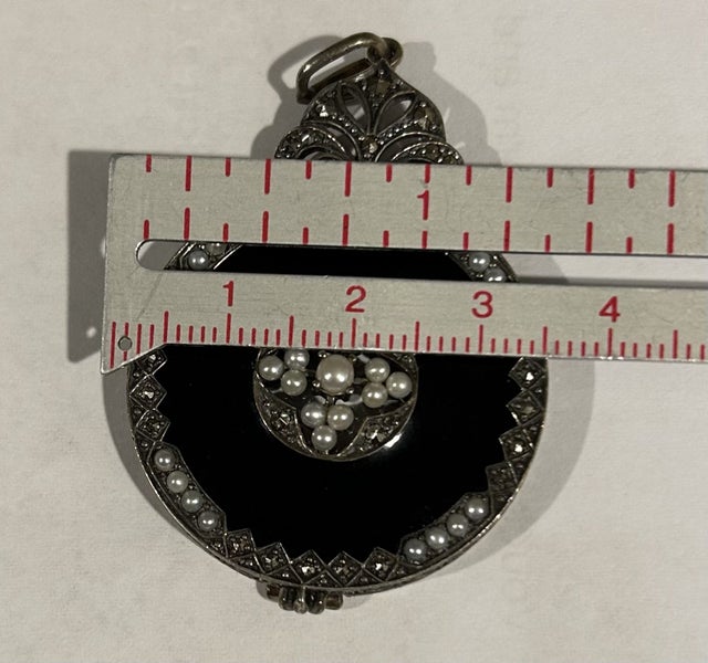 Locket Carousel 5