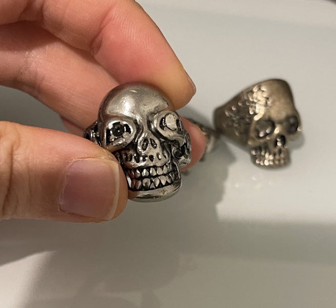 $1 reserve// 3 Vintage Skull Rings Carousel 2