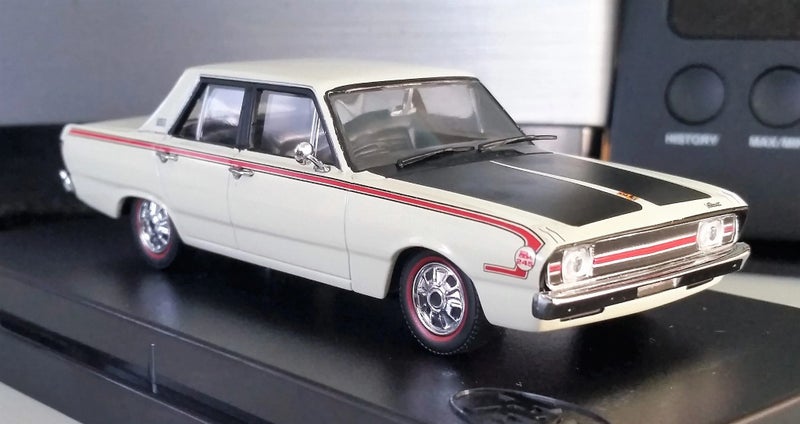 Trax 1:43 TR63C 1970 Chrysler Valiant VG Pacer. Carousel 2