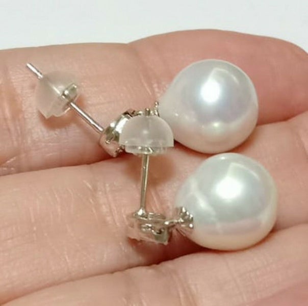 White Teardrop 9.5 x 10.5mm Cultured Pearl Dangle Earrings Carousel 2