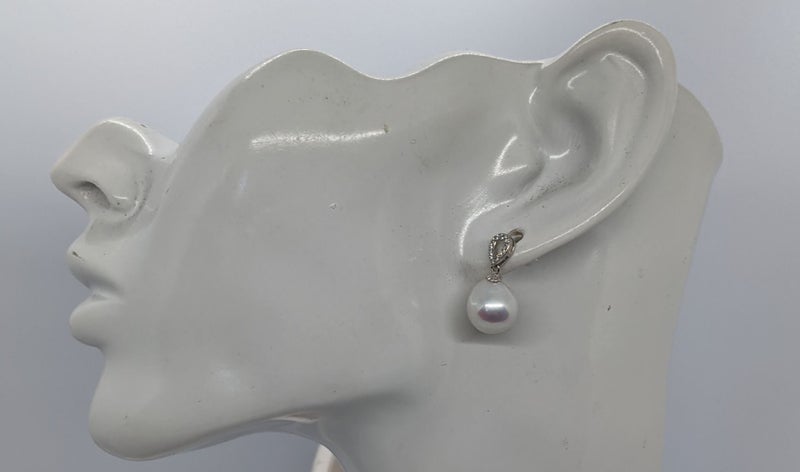 White Teardrop 9.5 x 10.5mm Cultured Pearl Dangle Earrings Carousel 11