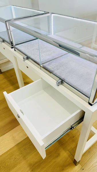 display counter Jewellery display or collectable display units Carousel 8
