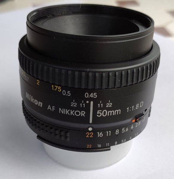 camera lens - Nikon AF Nikkor 50mm 1:1.8 D Carousel 1