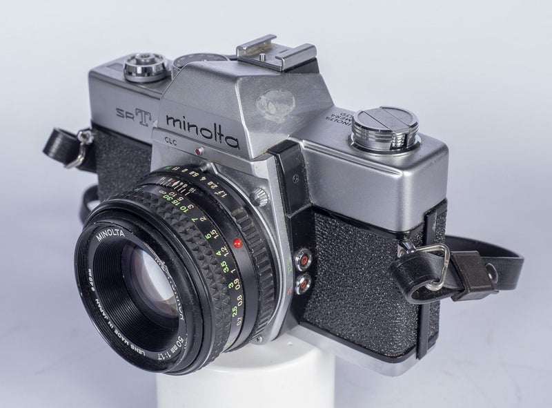 Minolta SRT 101 with 50mm f1:1.7 Carousel 2