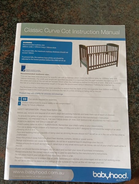 Babyhood Classic Curve Cot, White Carousel 9