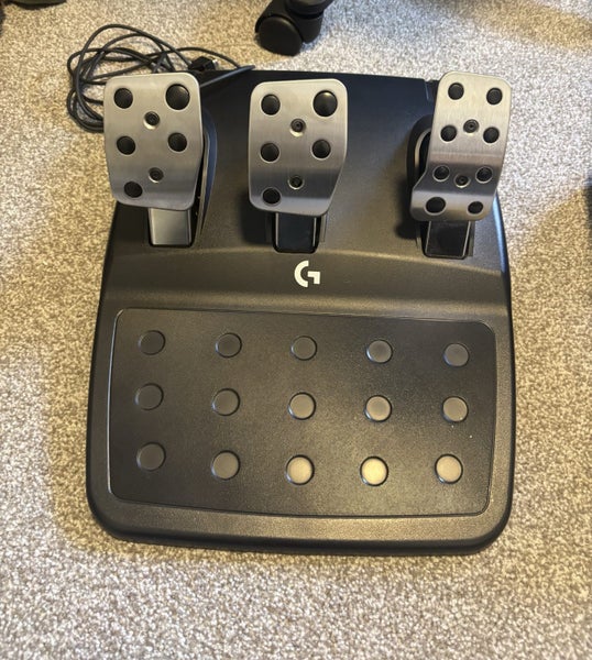 G923 Racing Wheel/Pedals and Shifter Carousel 2