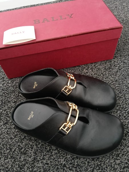 Bally authentic size 40 Carousel 1