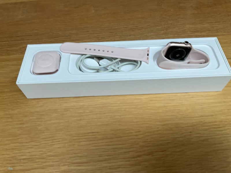 APPLE WATCH SERIES 5- PINK SAND Carousel 2