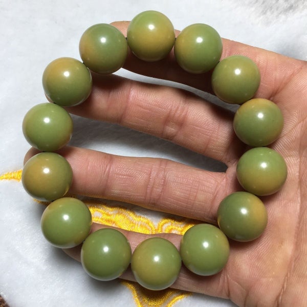 Glow in the Dark Gemstone Bracelet – 18mm Luminous Stones – NZ Gift Carousel 1