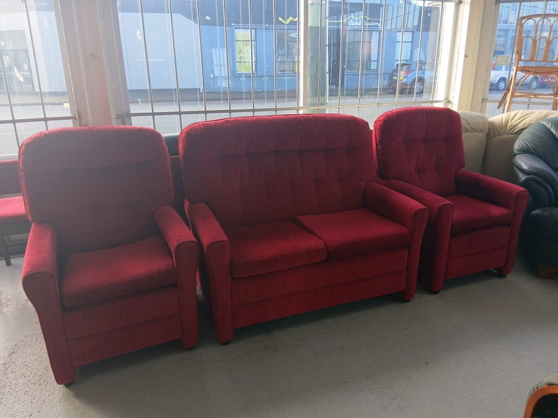 1461 3 PIECE RETRO LOUNGE SUITE RED Carousel 1