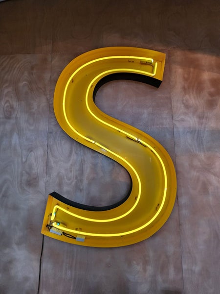 Neon Light - Big S! Carousel 2