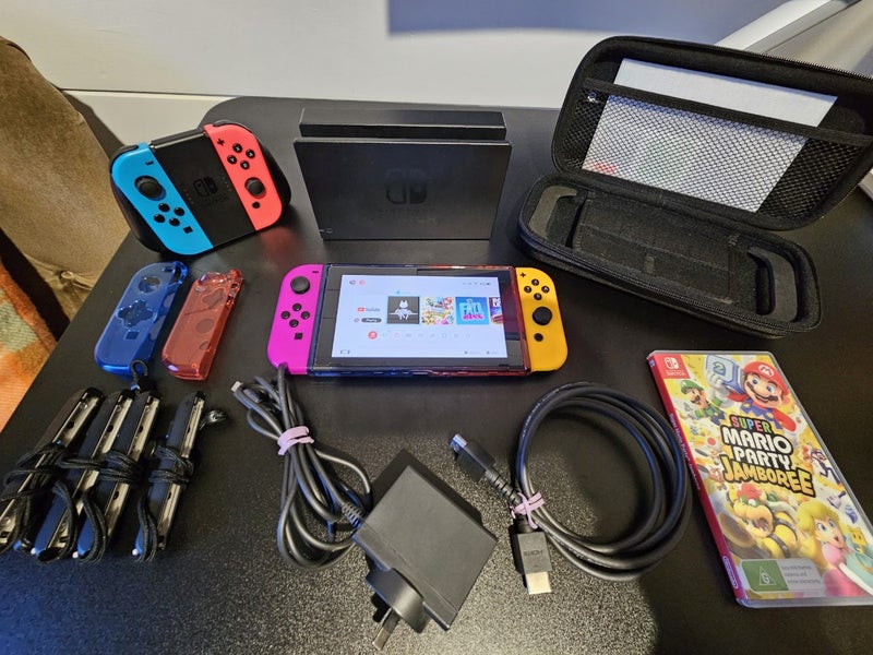 Nintendo Switch Lot Carousel 1