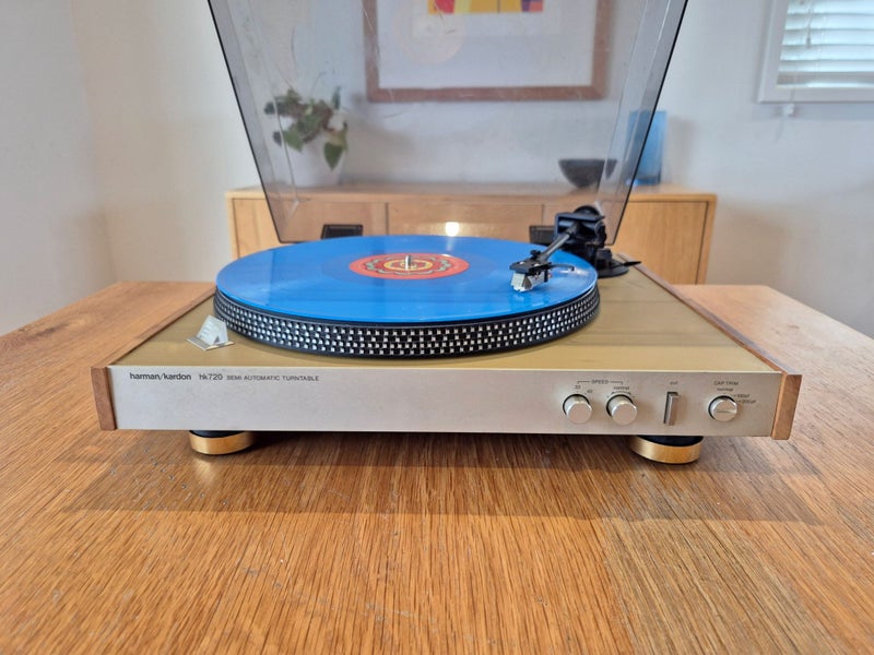 Harman Kardon HK720 vintage turntable.....made in Japan! Carousel 2