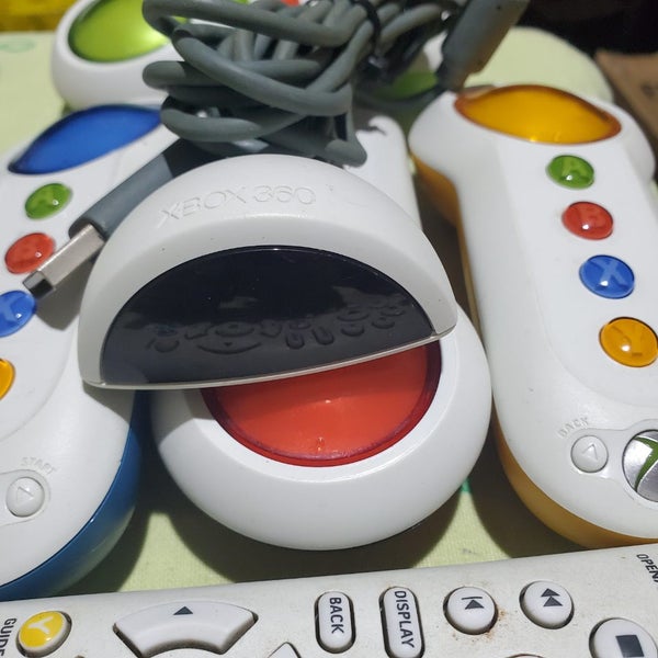 SET OF 4 X-BOX 360S BIG BUTTON GAME PAD & IR SENSOR Carousel 1