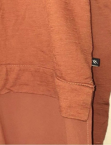 Moochi Vault merino top sz 10 Carousel 4