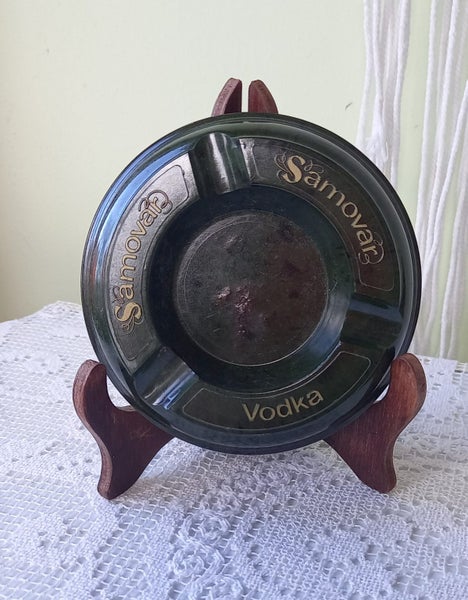 Vintage Ashtray 'Samovar Vodka' Bakelite - Green Mottled Carousel 1
