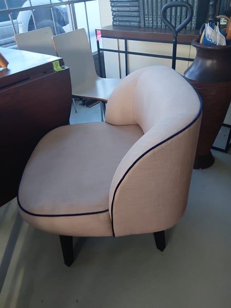1467 RETRO LOOK TUB CHAIR Carousel 2