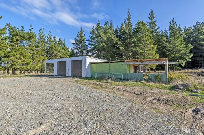 Image 2 of 8