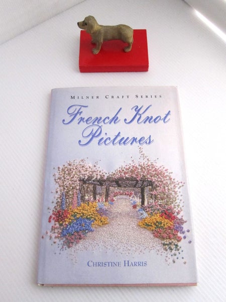 **FRENCH KNOT PICTURES - CHRISTINE HARRIS (EMBROIDERY PROJECTS, HARDCOVER) Carousel 1