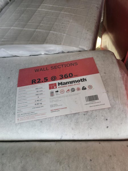 Mammoth wall pads/insulation Carousel 1