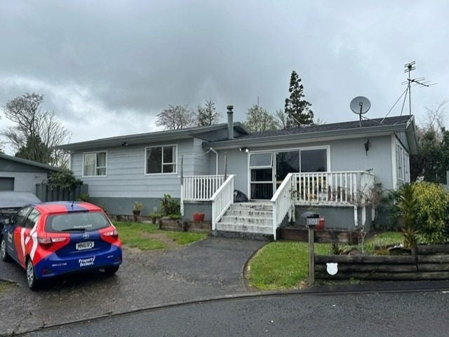 Image 1 of 11